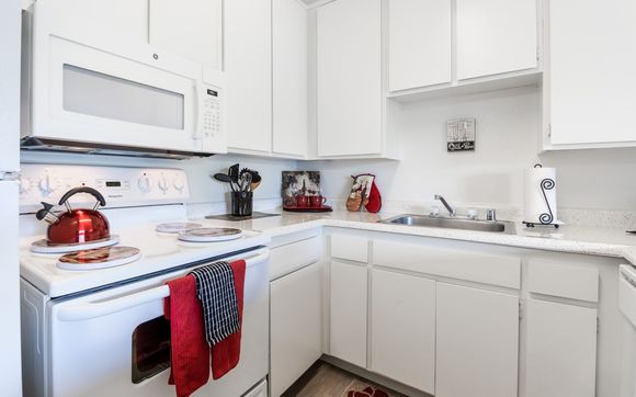 2 bedroom 1 bath Beautiful Apartment by Hunter's Landing Apartments