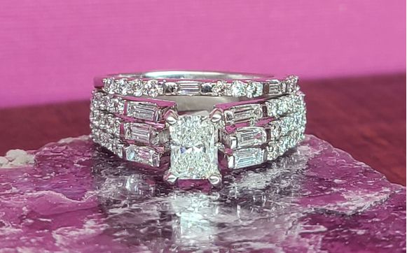 Chris Dostal’s Designs in Fine Jewelry by Chris's Dostal's Designs in Fine jewelry/ Awards & Recognitions