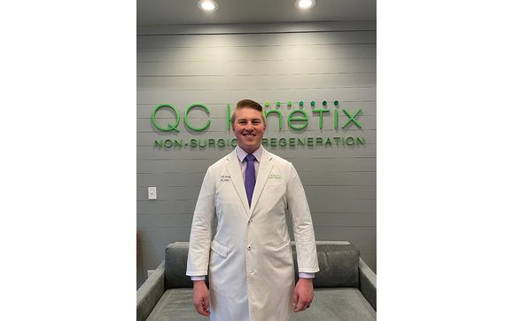 San Antonio shoulder pain doctor  by QC Kinetix (Hardy Oak)