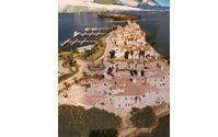 Coastal homes, roofs, and pools by Island Life Building Company