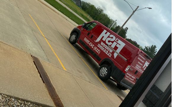 Free Estimates by Fish window cleaning cedar falls Iowa