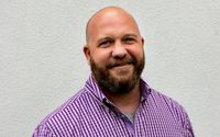 Headshot Photography by 400 Ft and Below photography