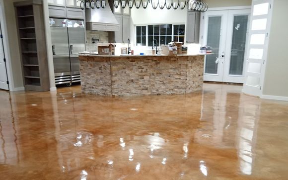 Custom staining with scored borders by Creative Stains Of Texas in