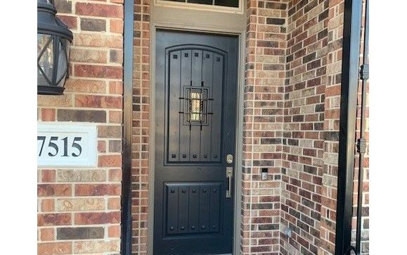 Front Door refinishing by Spray-Net San Antonio