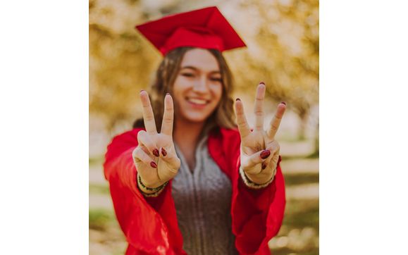 Senior Photography  by Heather Gordon Photography