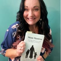 Mom Mantras: The Daily Affirmation Guide for Mothers of All Kinds by Building Upward