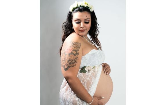 Maternity Photo Shoots by Gifted Photography