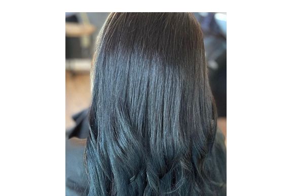 Tape-in Extensions  by Mobile Glam Lab