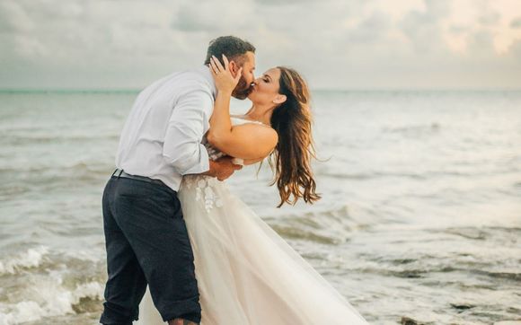Full service wedding planning & month of coordination  by Vicky Furman Events
