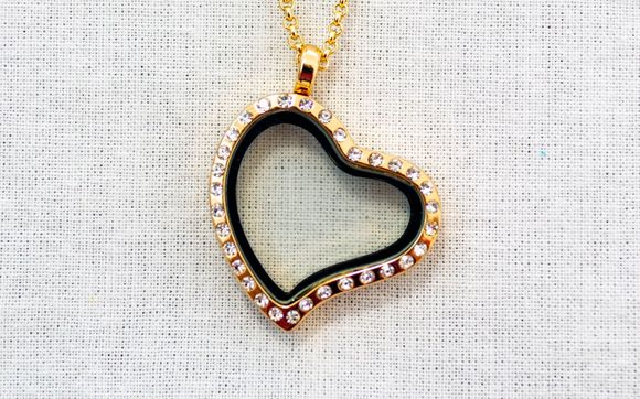 Product Photography by FotoGema FotoStudio