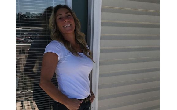 Life coach for men and woman life transformation by Light as a feather life coaching