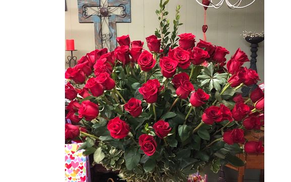 Flower Arrangements by Pilot Point Florist