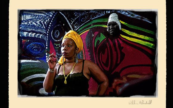 Amada in Callejon de Hamel by William Rasdell Photographer/Digital Artist