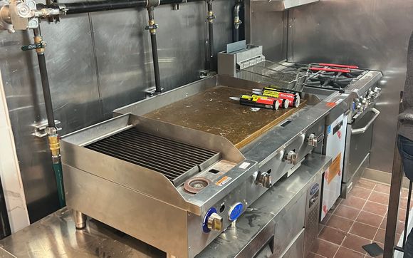 Installation of kitchen equipment. by Thassos Group