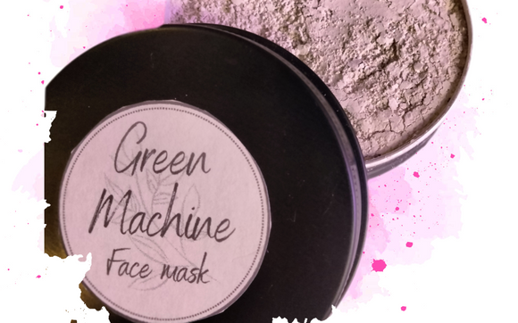 Green machine powdered face mask by Naturally Holistic
