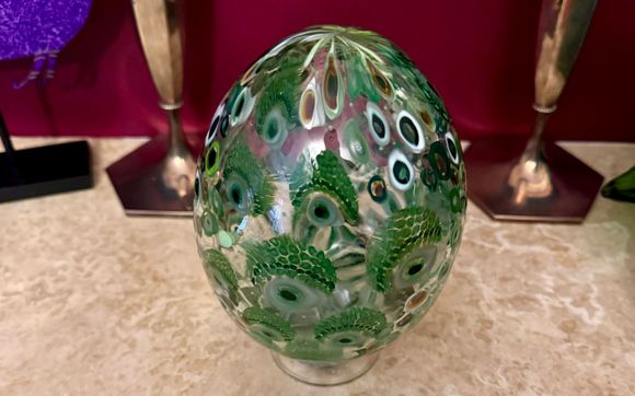 Handblown glass sculpture by Hyaline Expressions Glass Art
