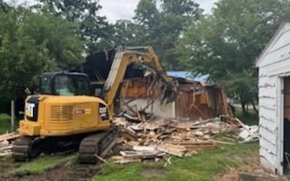 Commercial Demolition by Dynasty Deconstruction