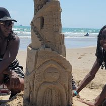 Sandcastle lessons and sandcastle tools by Andy Hancock -Sandcastle Lessons