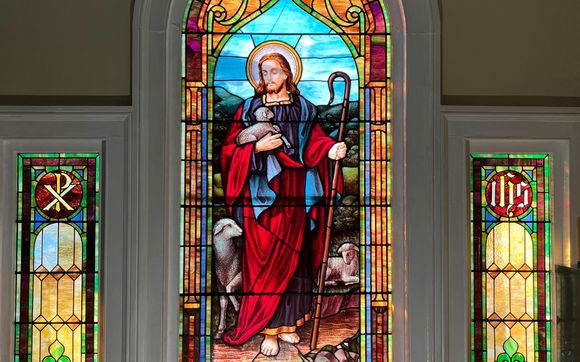 Stained Glass Artist by Dragonfly Studios 