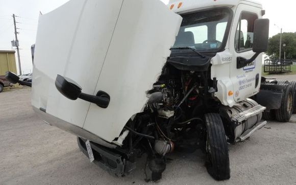 Collision Repair for large Trucks and trailers (class 8) by Wichita Body & Equipment LLC