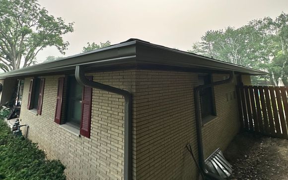 Seamless gutters by United Exteriors
