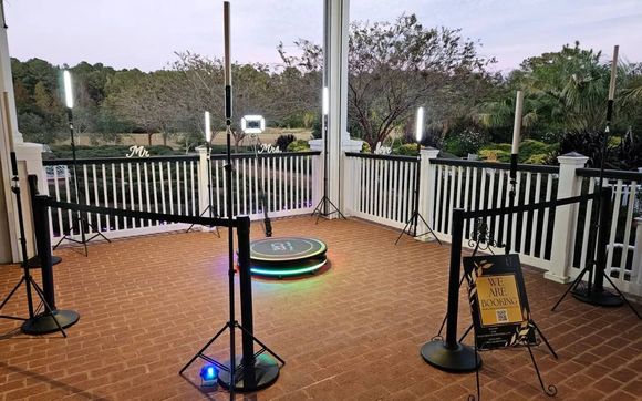 360 Photo Booth by Uniek Tents & Events LLC