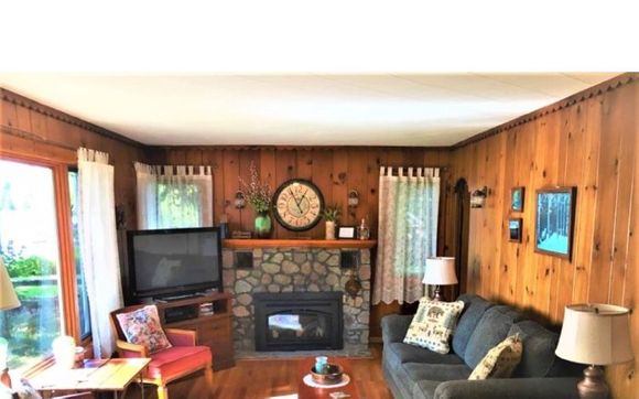 Vacation Home Rental  by Lakeshore Pines