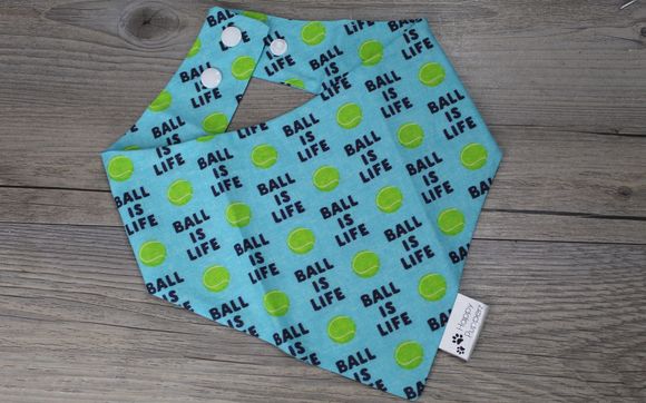 Dog bandanas by Happy Pupperz