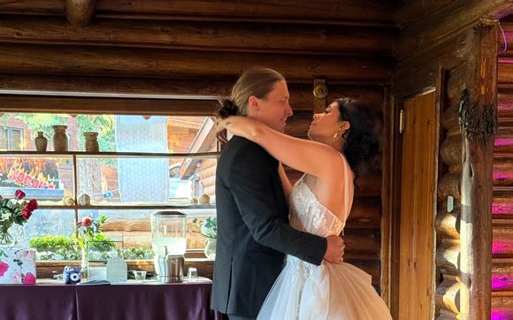 Wedding by dj collar