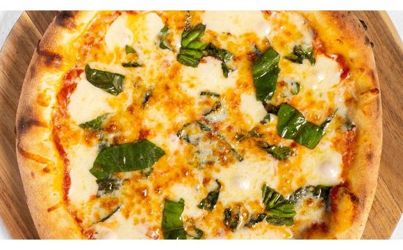 Margherita Pizza by Fresh Pizza on Wheels