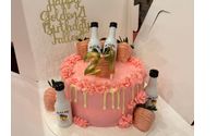 Birthday Cakes by Sweetz_By_Jazz