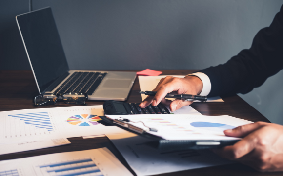 FREE E-Commerce Website Audit by Apex Marketing by Apex Marketing Agency