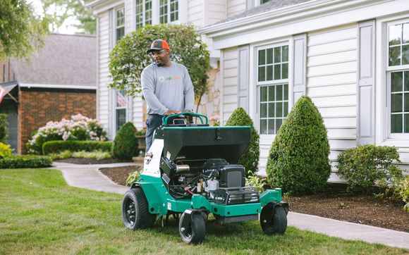 Commercial Lawn Nutrition, weed and pest control by Lawn Squad of Cherry Hill