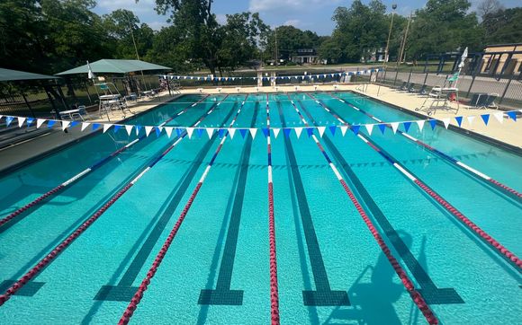Pool Maintenance by Buffalo Springs Creations