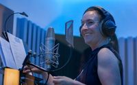 Voice Over Recording by Hanna Feldhaus Kent - Multilingual Voiceover