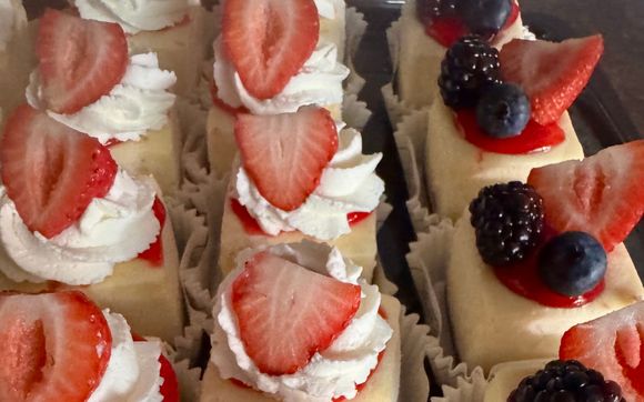 Mini cheesecakes  by Sweet412 llc