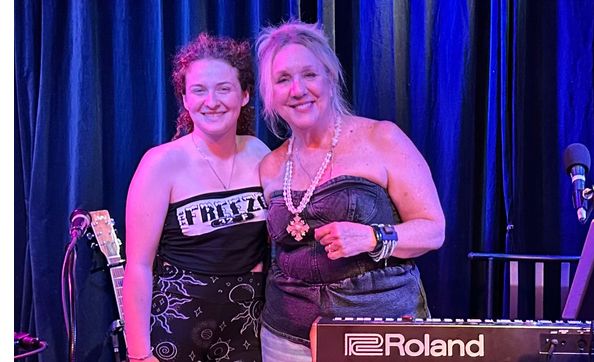 Acoustic Sessions by The Freeze32°F