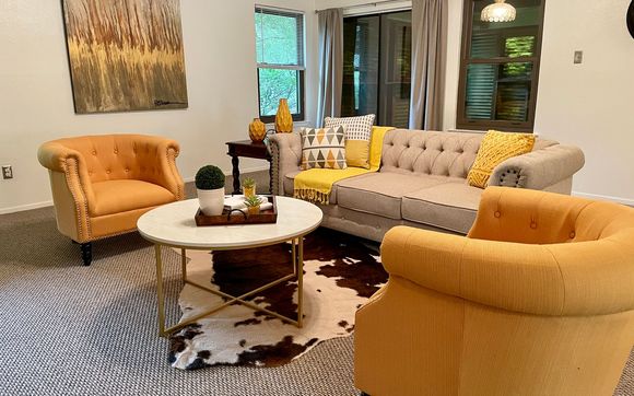 VACANT HOME STAGING SOLUTIONS FREE HOME ESTIMATE by Interiors By Micka Home Staging
