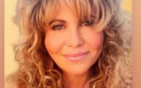 Psychic intuitive spiritual counseling, energy healing, mediumship. by Katherine Glass Psychic Medium Author Spiritual Teacher