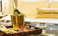 Celebration Stay Packages by Lincoln Way Inn B&B