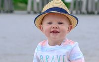 Mini Sessions by Six Seasons Photography