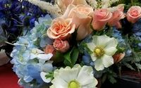 Custom floral design by Jen-Mor Florist