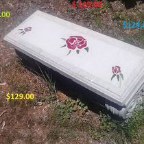 http://stainedandleadedglass.net/LAWN-GARDEN/ by Gebo's Glass Creations