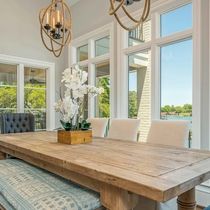 Photography: 24 images by Gray Scale Servies, Inc.