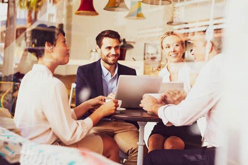 How to Make Useful Contacts When Networking