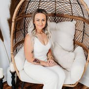 Stephanie Keeton from Blue Button Transport LLC