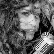 Lua De Morais from LUA