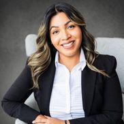 Stephanie Pariona from Pariona Bookkeeping LLC
