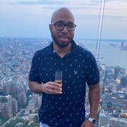 David Snuggs from Oxi Fresh Carpet Cleaning of Harlem NY