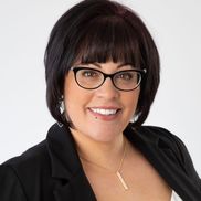 Yvette Hamacek from Yvette Hamacek | Hamacek Homes at Realty One Group Eminence